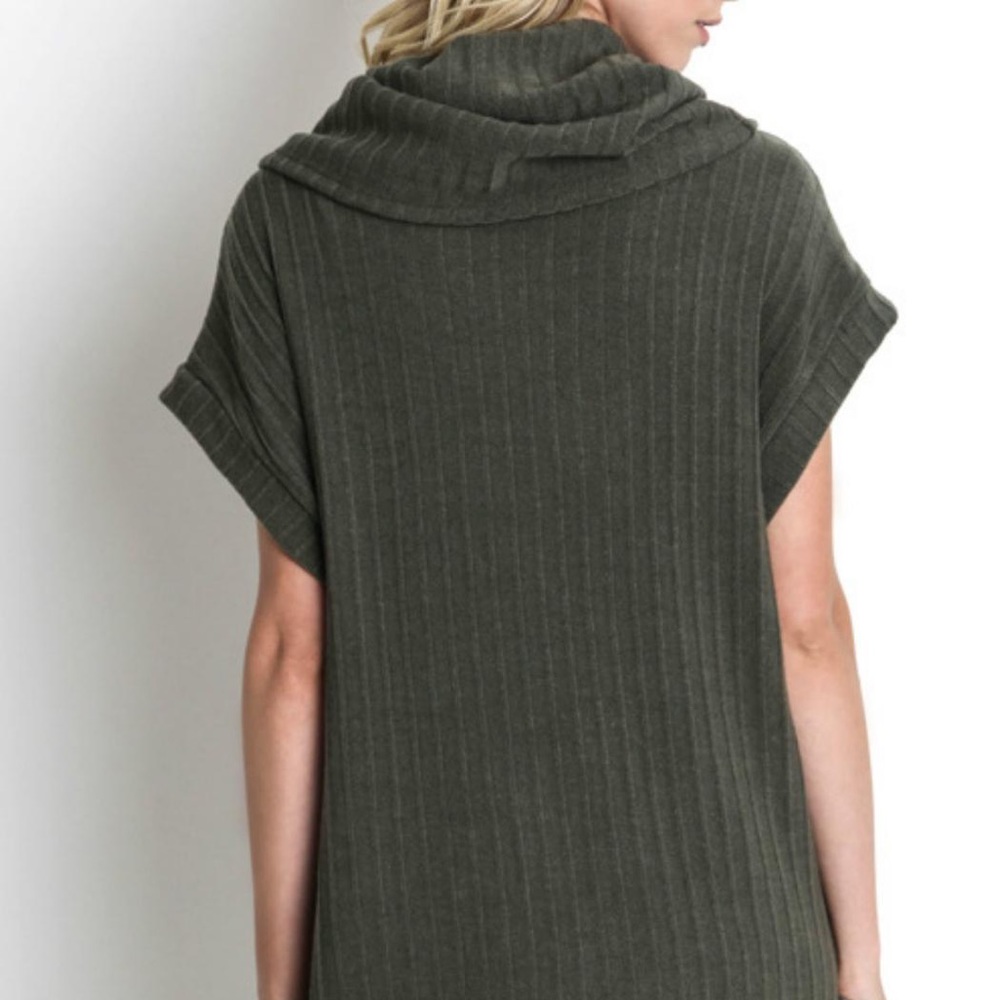 green sleeveless cowl turtleneck tunic blouse top - Picture 2 of 8